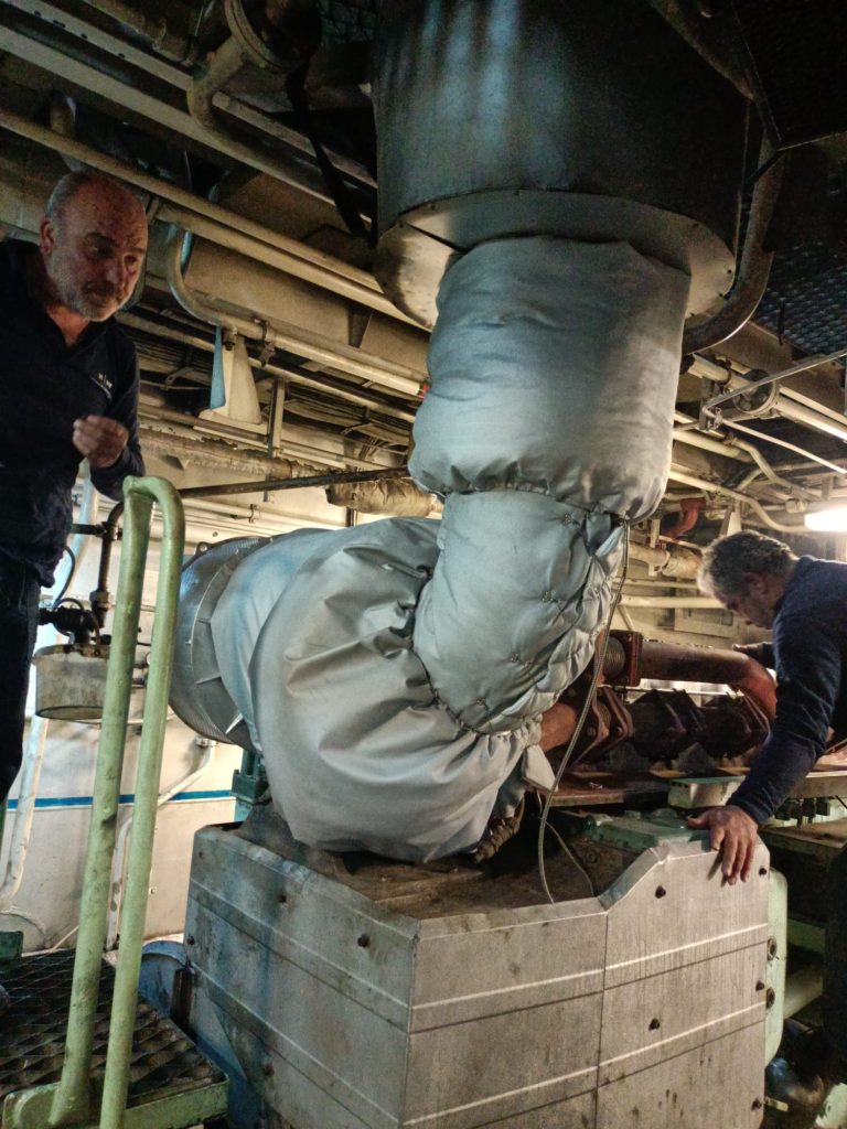 Yanmaz Yastık İmalatı